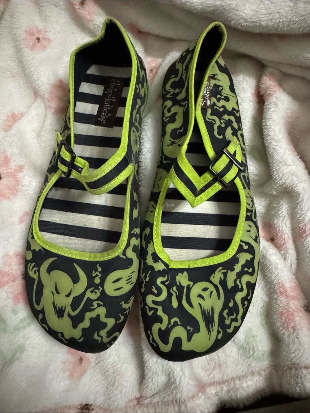 Black & Neon Green Ghost-Print Mary Jane Flats